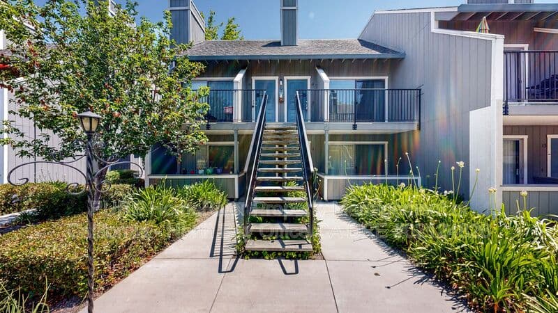 Rohnert Park House: 1450 E. Cotati Ave