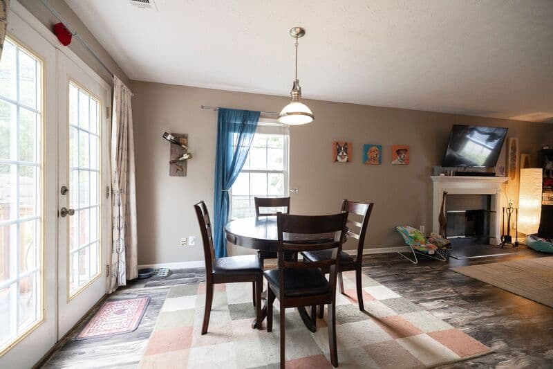 Athens House: 125 Whispering Springs