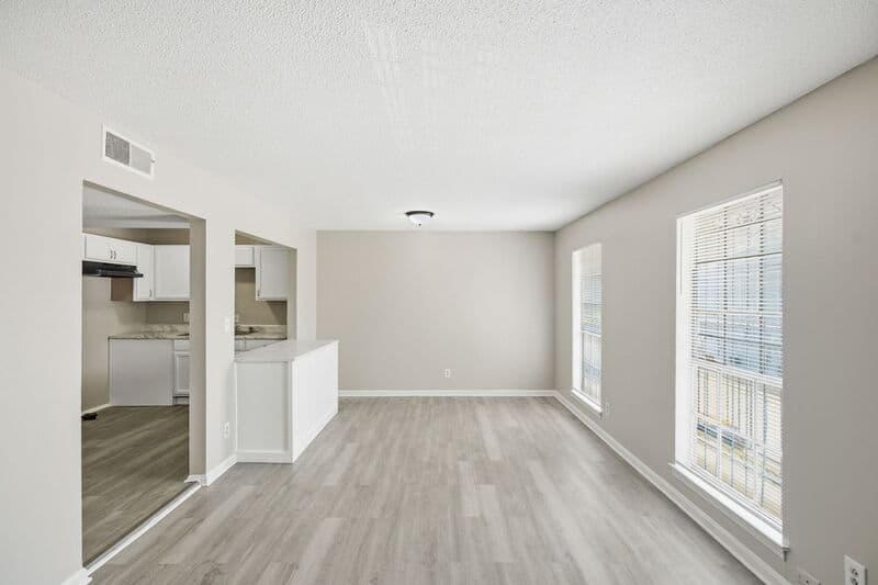Birmingham Apartment: 1906 18th Place North
