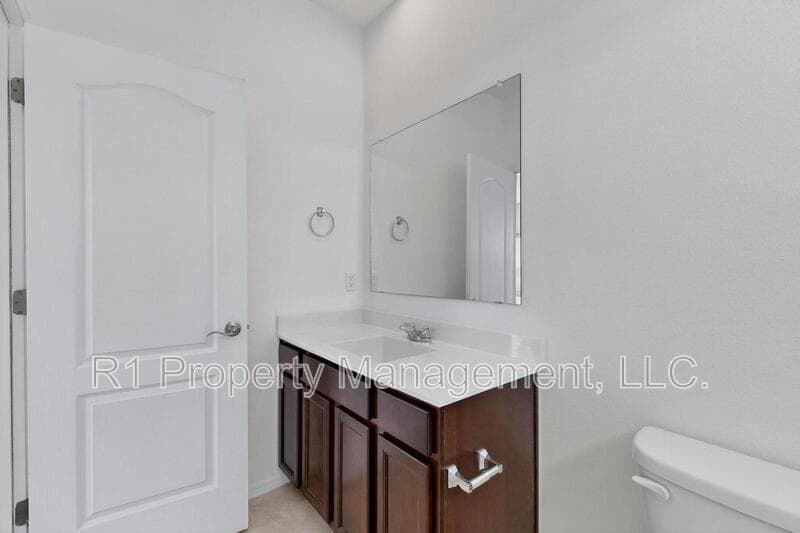 Rio Rancho House: 108 Hue Street