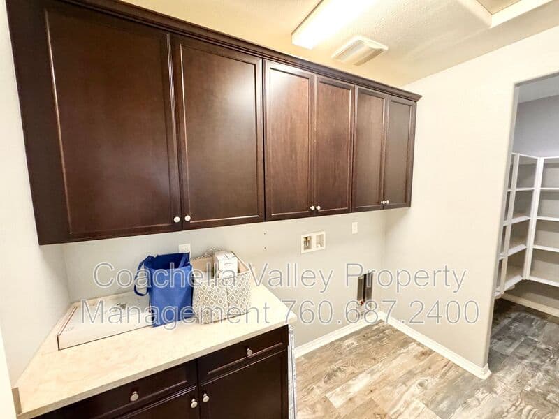 Indio House: 43776 Pettirosso St