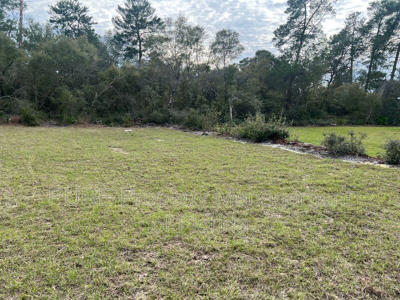 Ocala House: 16038 SW 34th Court Road