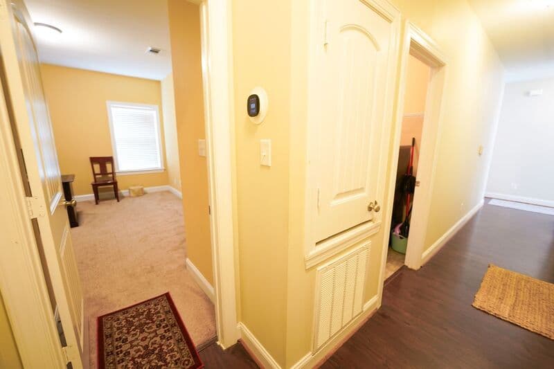 Savannah House: 6240 Chief O F Love Rd.