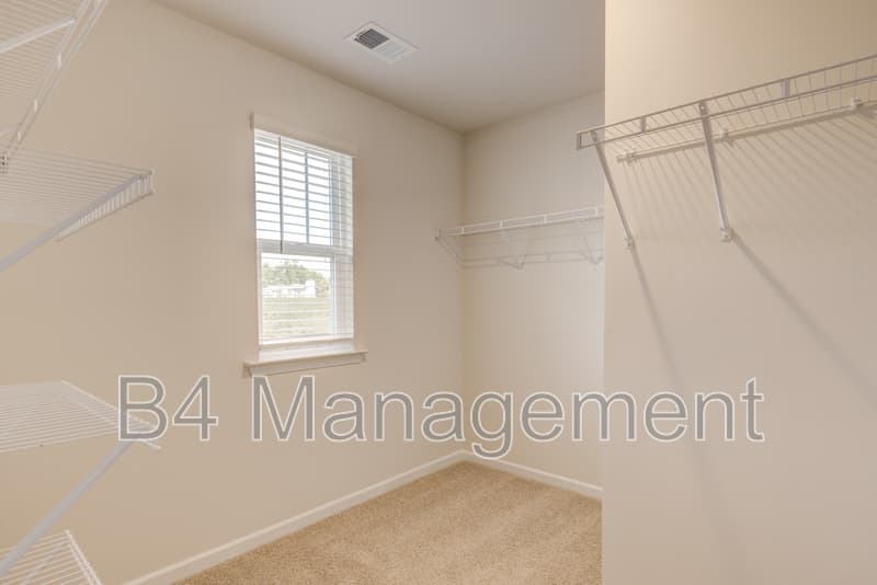 Boiling Springs House: 4134 Springshire Ln