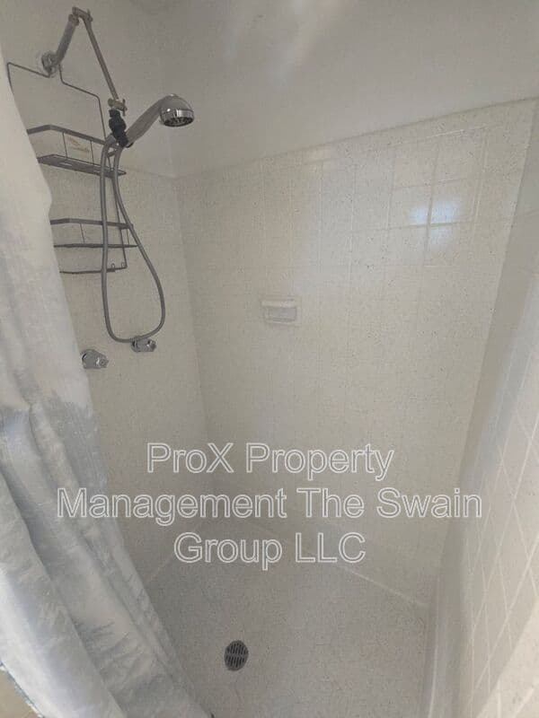 Lakeland House: 1707 Staunton Ave