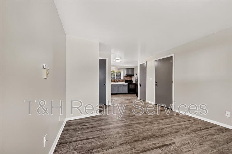 Noblesville Condo: 1142 Evans Avenue