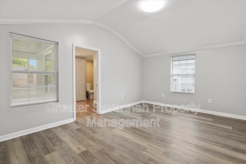 Savannah House: 705 West 47th Street