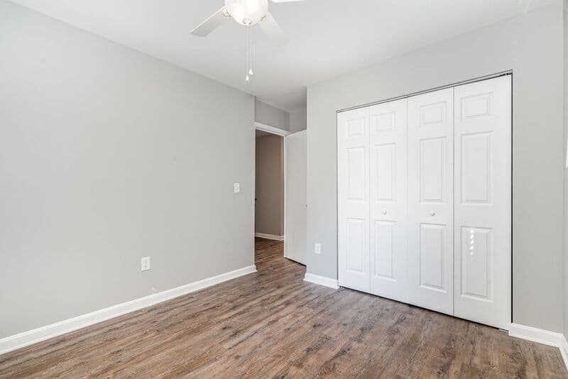 Fredericksburg House: 10701 Houck Dr