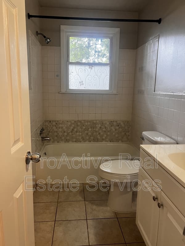 Norfolk Condo: 3237 Verdun Avenue