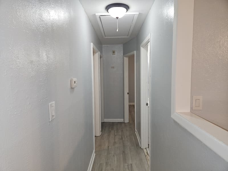 Fayetteville House: 6033 Dahlgren Avenue