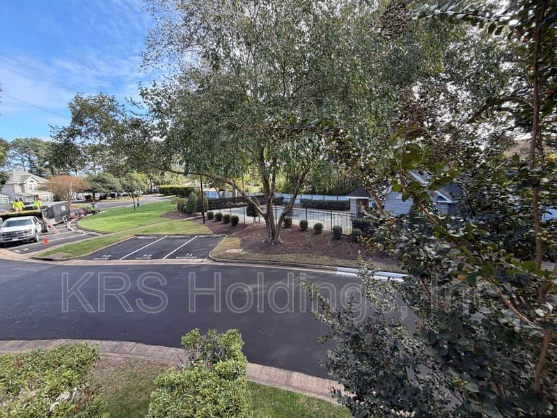 Chesapeake Condo: 910 Rue Marseille
