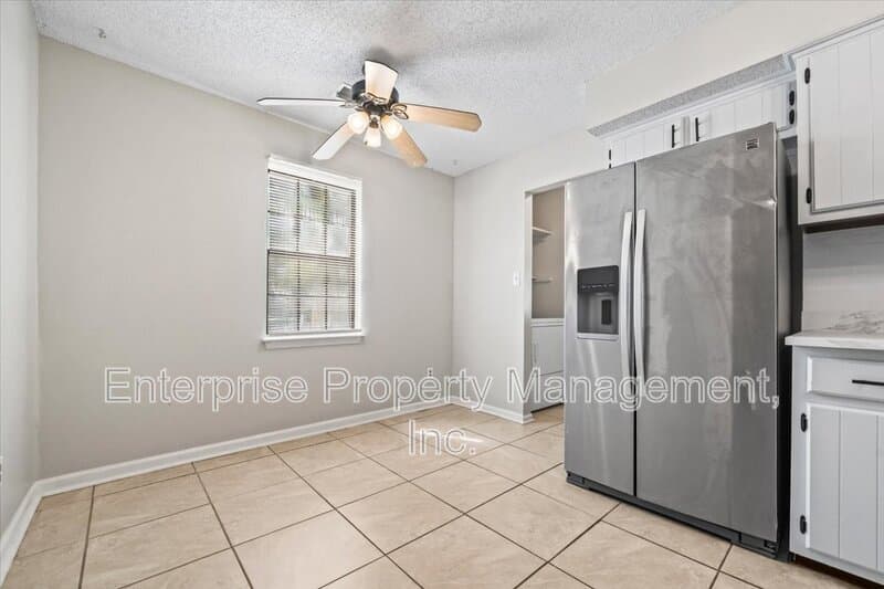 Memphis House: 7103 Tagen Dr