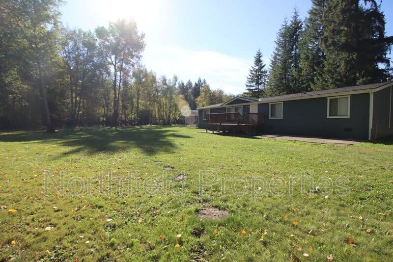 Tulalip House: 12105 26th Ave NE
