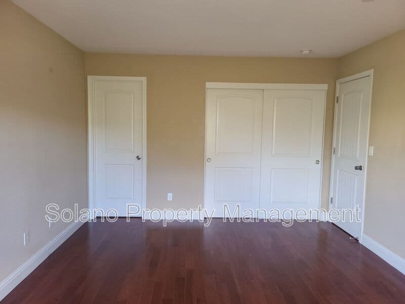 Fairfield House: 3891 Danbury Way