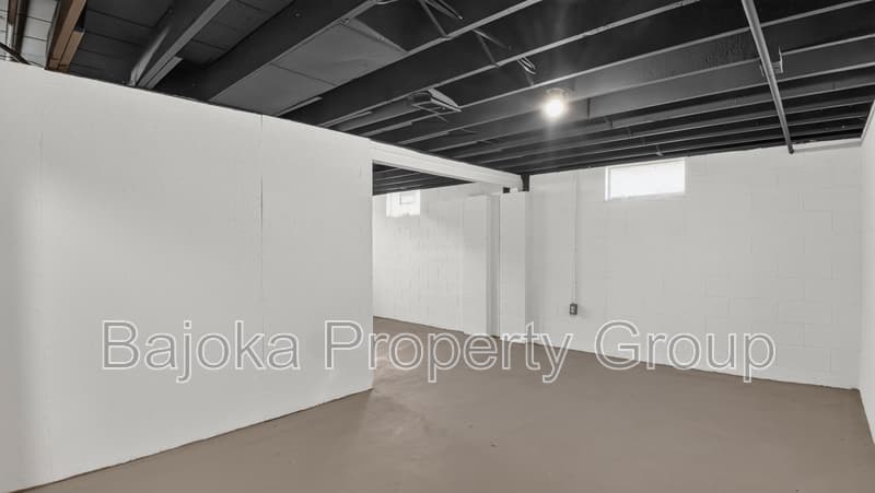 Highland Township House: 3582 N Milford Road