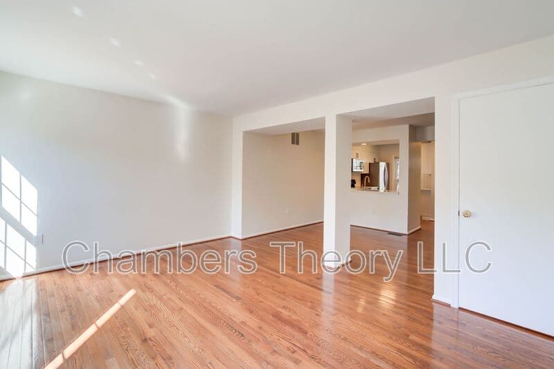 Arlington Condo: 2412 S. Walter Reed Dr