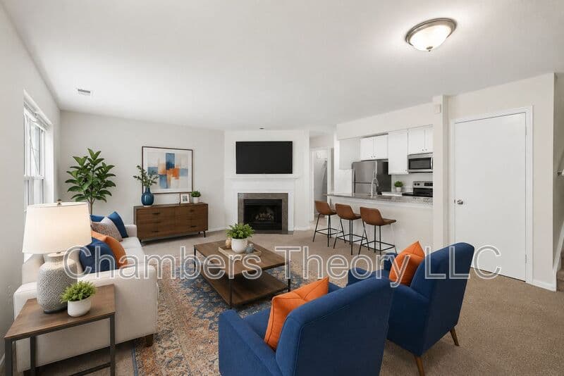 Woodbridge House: 12181 Old Salem Ct