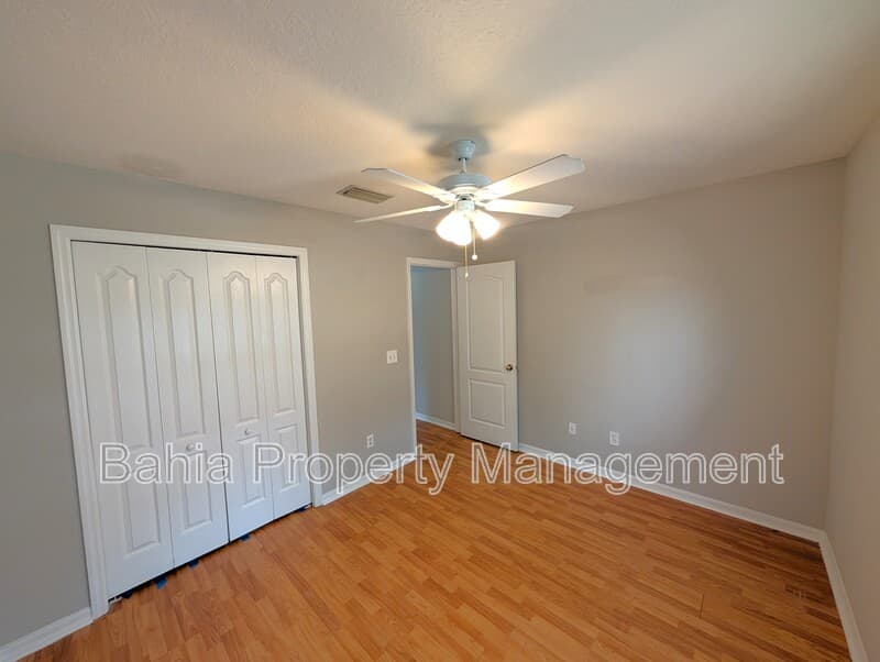 Valrico House: 913 Stallion Way