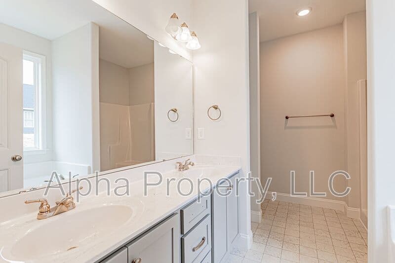 Greer House: 73 Tannery Dr