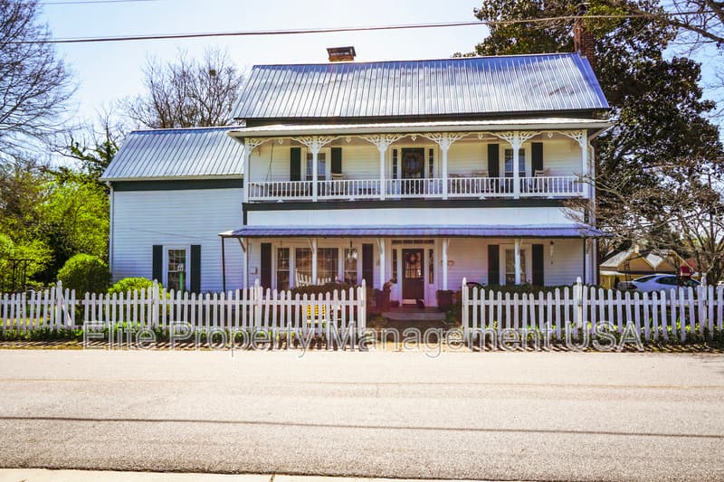 Lula Condo: 5904 Wall Street