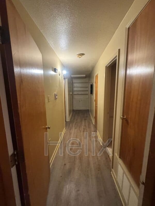 Jackson House: 247 Dona Ave