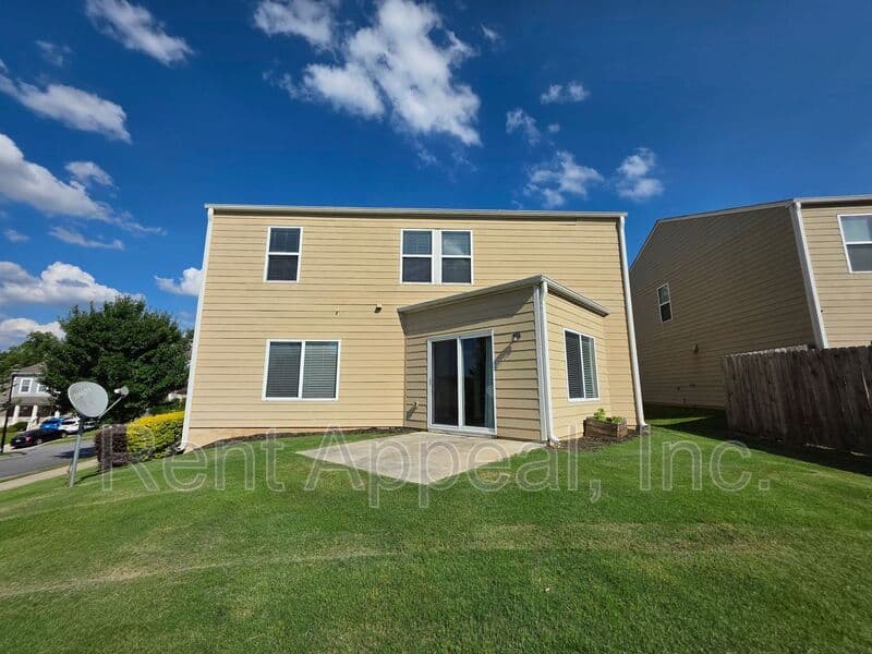 Sugar Hill House: 1490 Avalon Creek Road