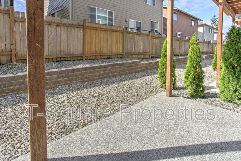 Bothell House: 14919 41st Ave SE