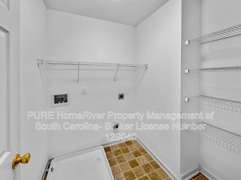 Lexington House: 345 Cape Jasmine Way