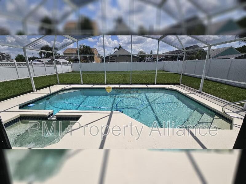 Kissimmee House: 2517 Davenport Cir