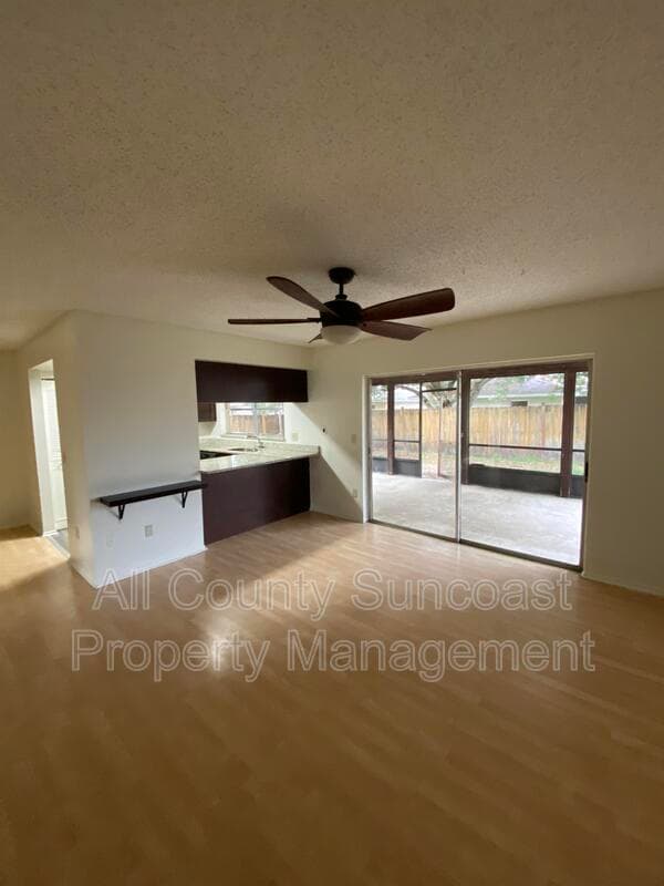 Palm Harbor House: 2631 Country Grove Blvd