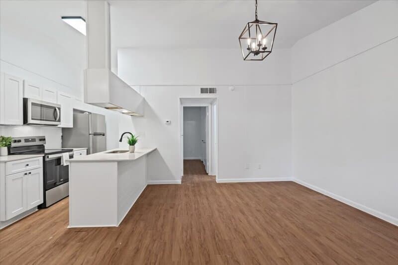 Austin Apartment: 3704 Speedway