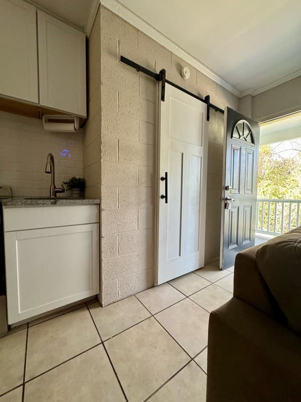 Greenville Condo: 402 South Holly Street J