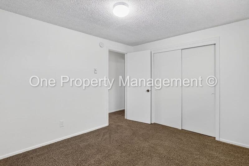 Vancouver House: 3738 NE 45th St
