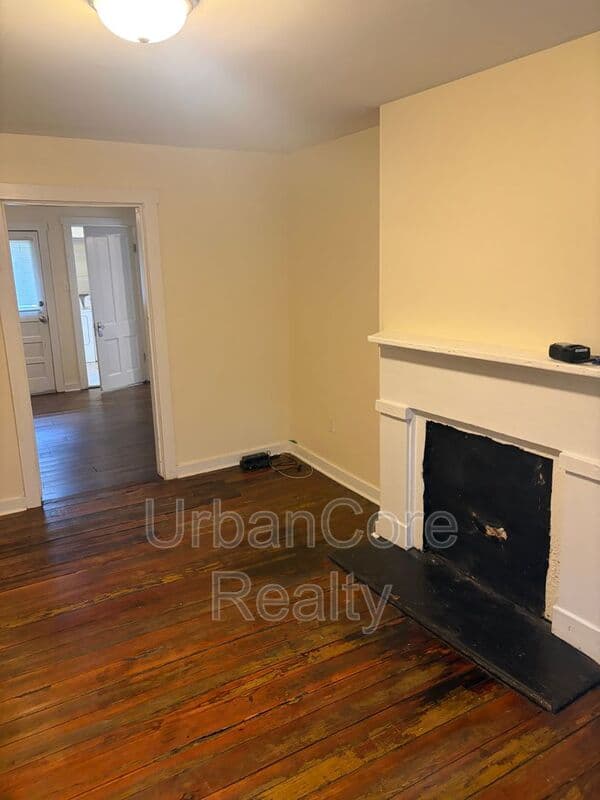 Richmond Condo: 627 N 27th St