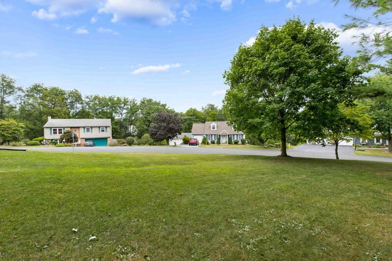 Littiz House: 24 Knollwood Drive