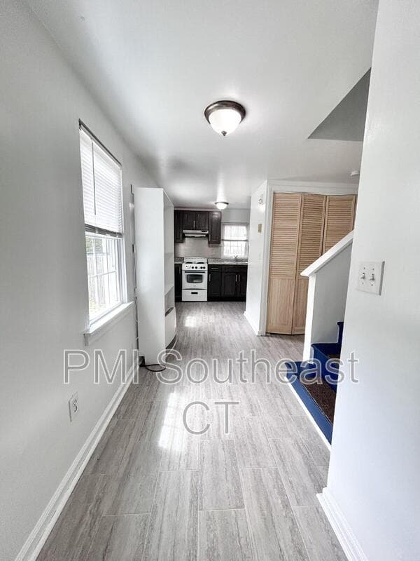 New London Condo: 39 Shaw St