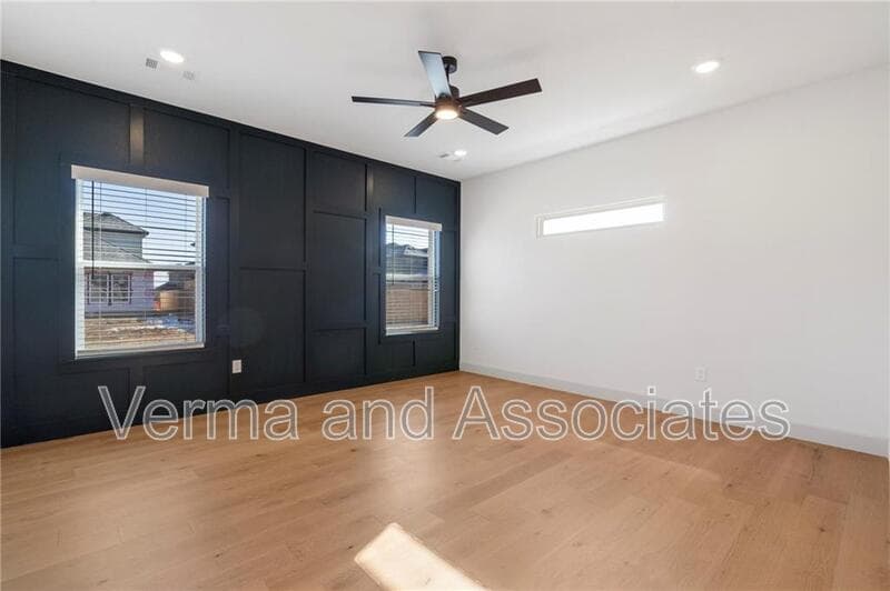 Centerton House: 1051 Whistler St