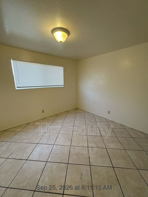 Exeter Condo: 310 North Orange Ave