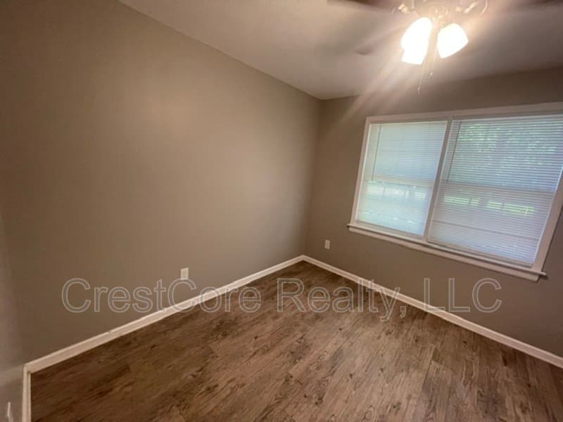 Memphis Condo: 1572 Hanauer St