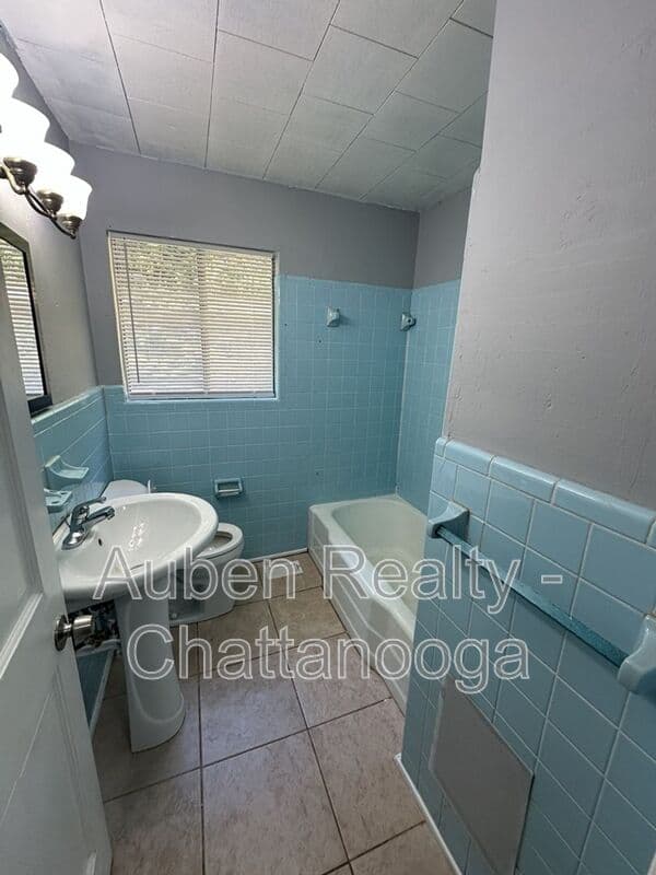 Chattanooga House: 4213 Oakland Terrace N