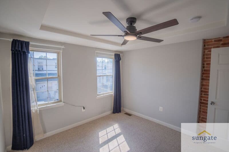 Baltimore Townhome: 11 N Streeper St
