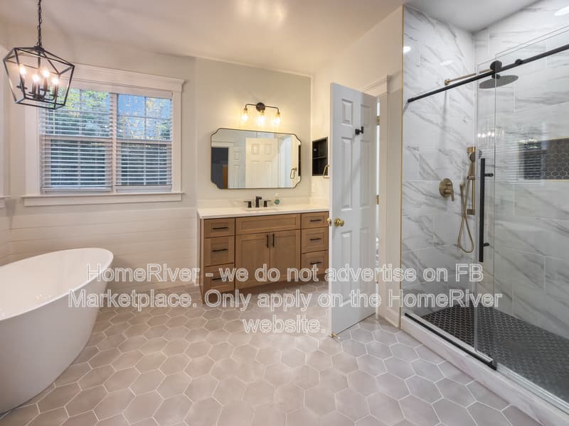Bristow House: 9648 Tarvie Cir
