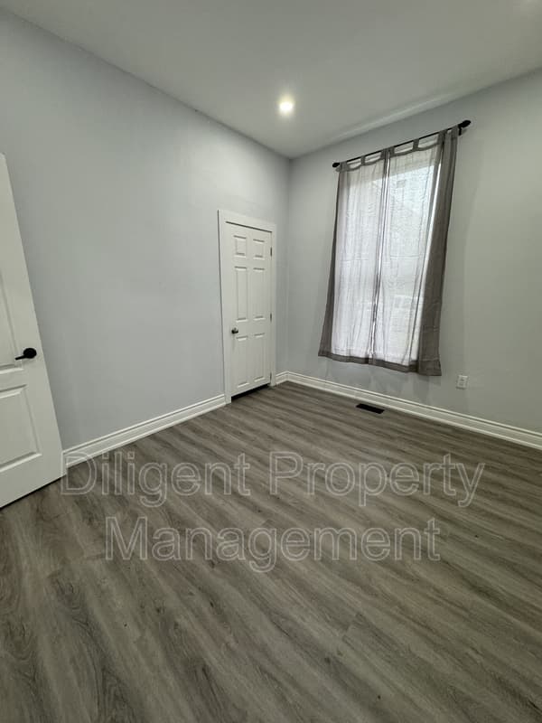 Peterborough House: 219 Stewart St