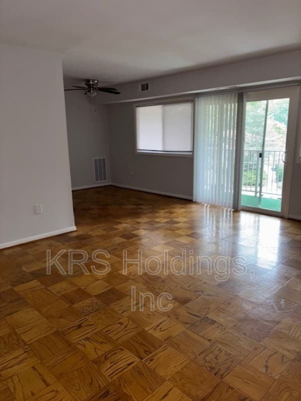 Richmond Condo: 800 Brook Hill Rd