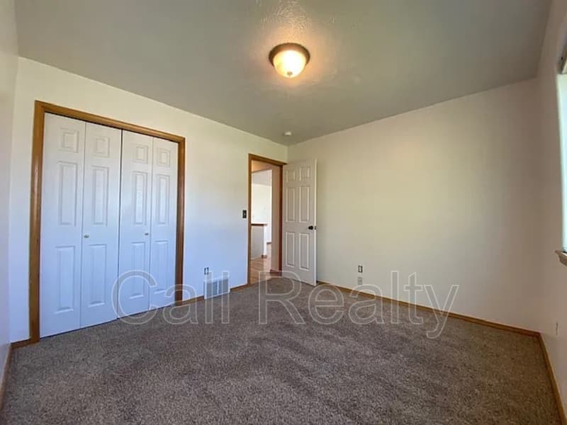 Spokane Valley House: 921 S Shelley Lake Ln
