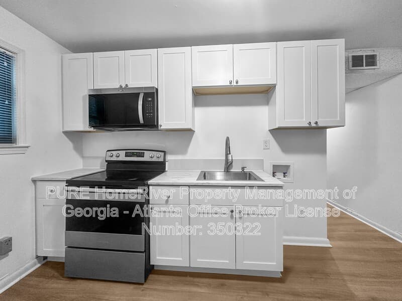 Forest Park Condo: 573 Evergreen Ter