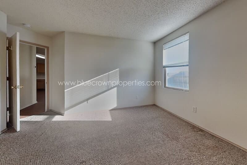 Crowley House: 12109 Wolfson St