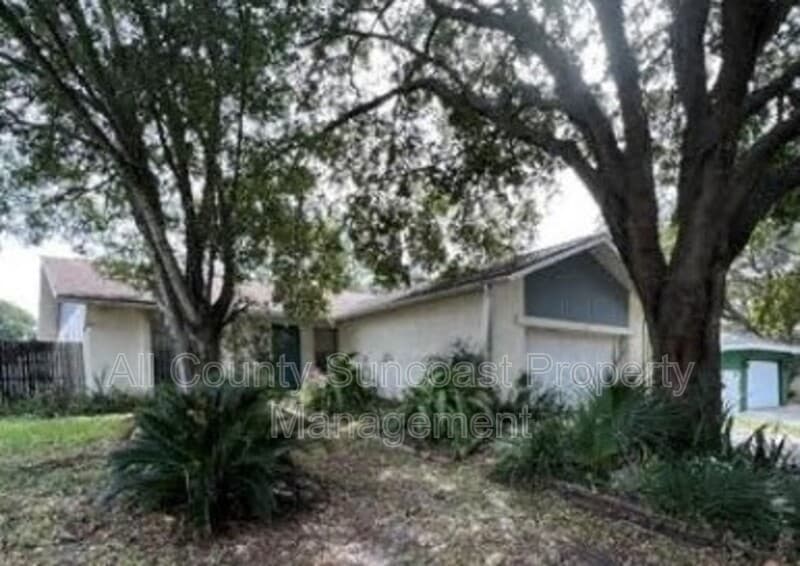 Palm Harbor House: 768 16th St