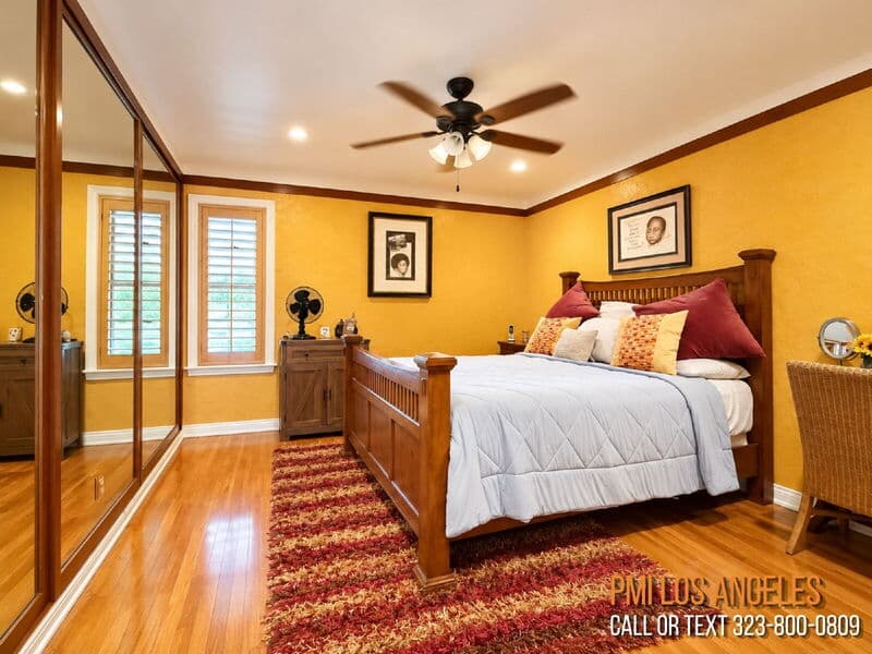 Los Angeles House: 6102 South Citrus Avenue