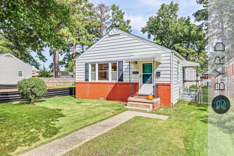 Richmond House: 4804 Augusta Ave